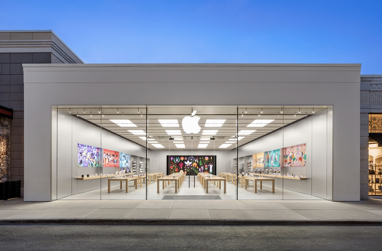 Apple Store загружает обновления и отслеживает iPhone в Apple Crime Blotter