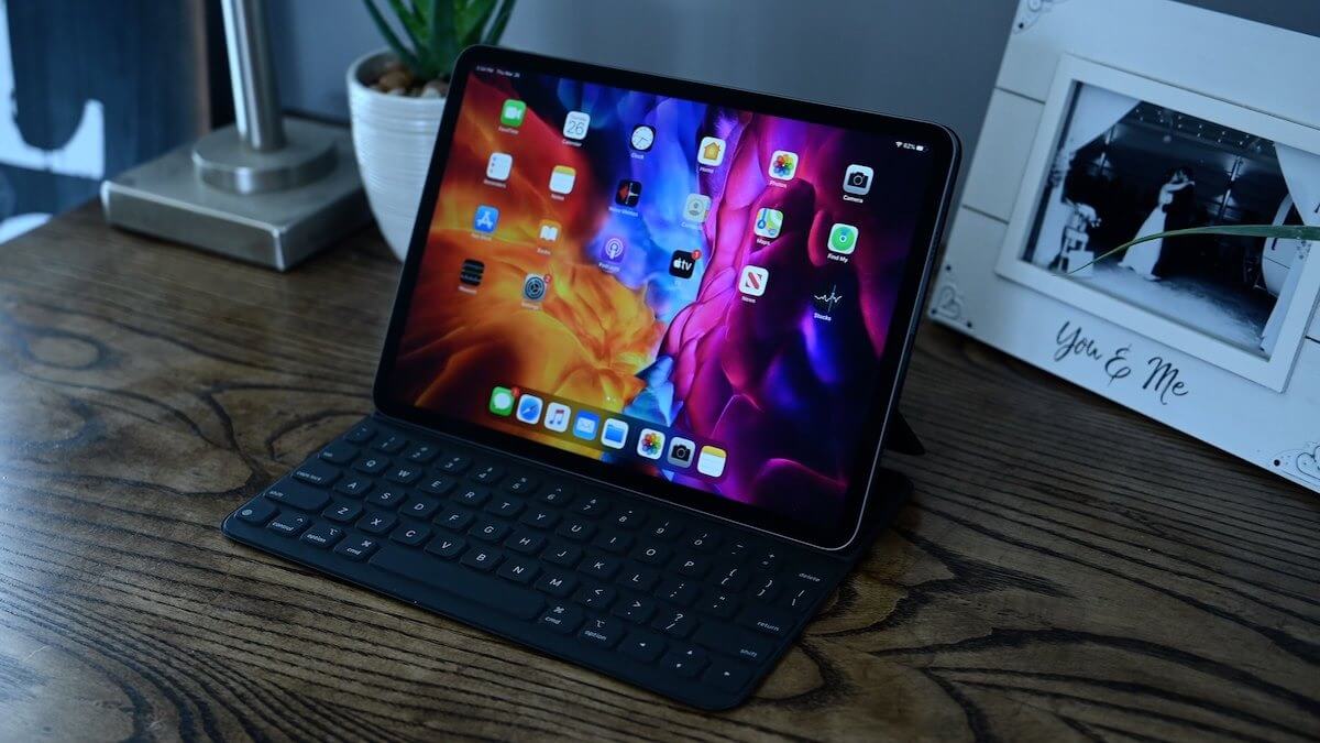 Apple разрабатывает более тонкие петли и улучшенную тактильную обратную связь для клавиатур iPad