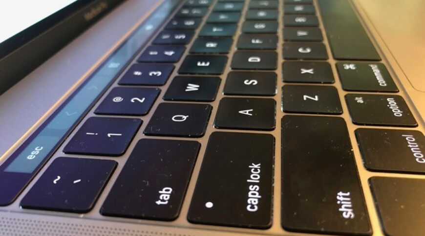 В будущем MacBook Pro может использовать деформируемую сенсорную клавиатуру вместо механических клавиш