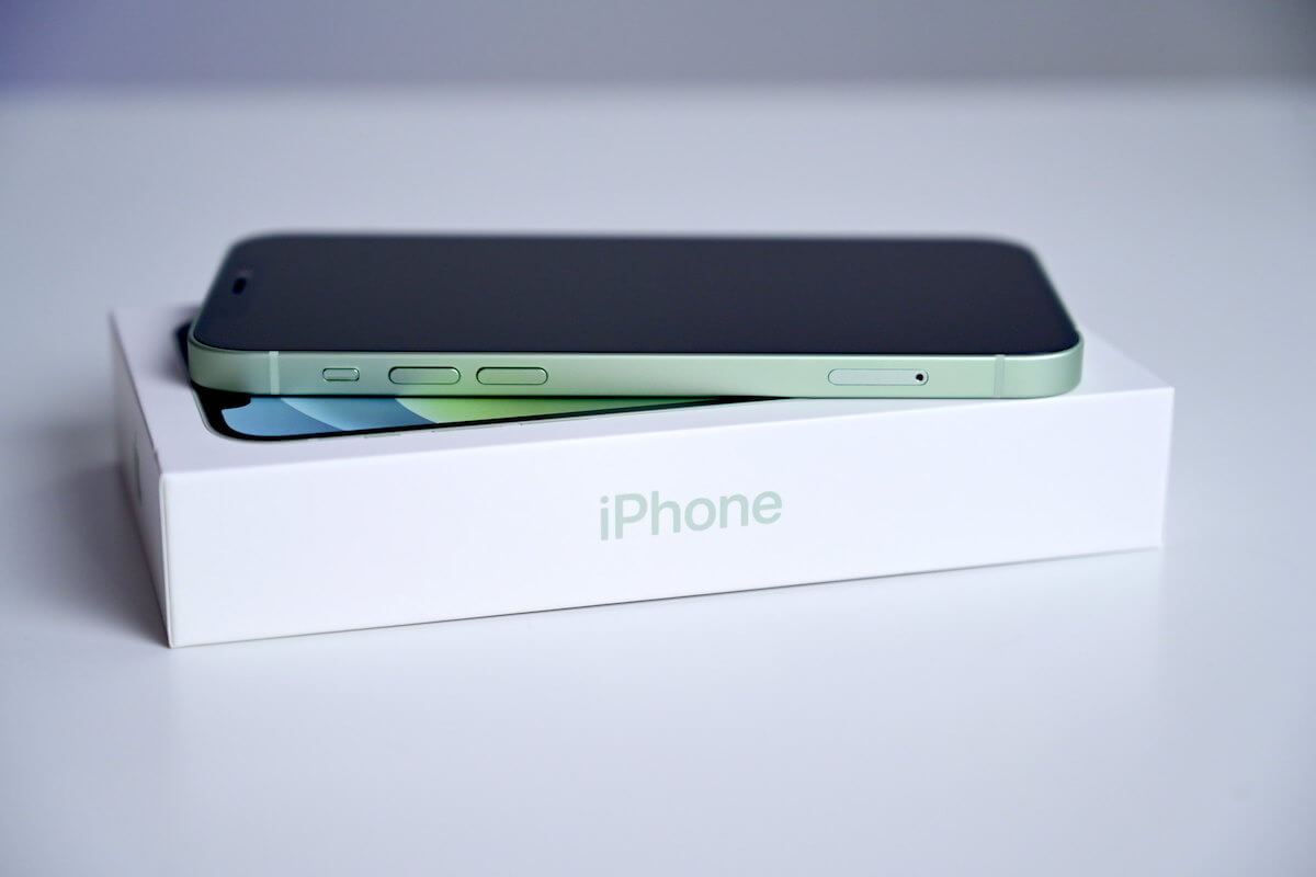 Apple заявляет, что поставки iPhone, Mac, iPad и Apple Watch ограничены