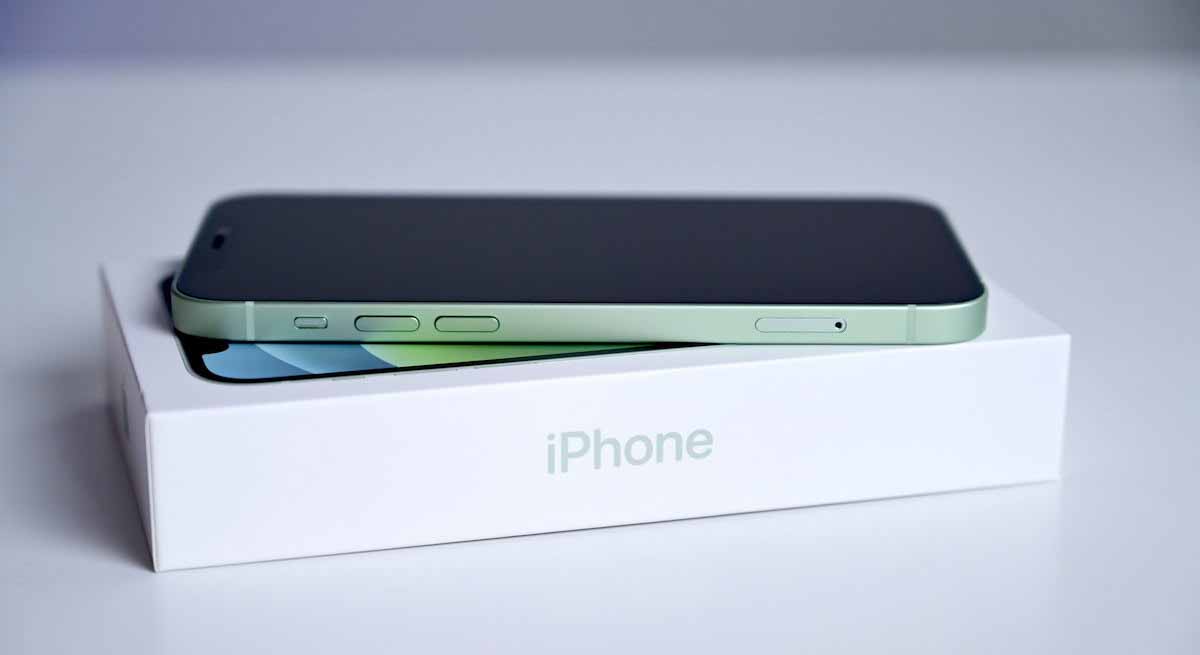 Apple потенциально взвешивает удаление прилагаемого кабеля iPhone и других аксессуаров
