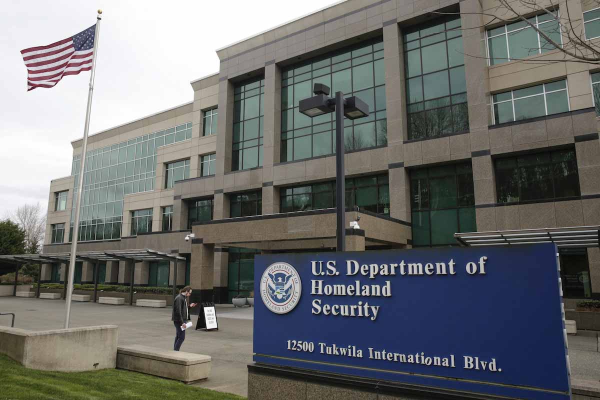 DHS советует компаниям избегать использования китайского оборудования и программного обеспечения