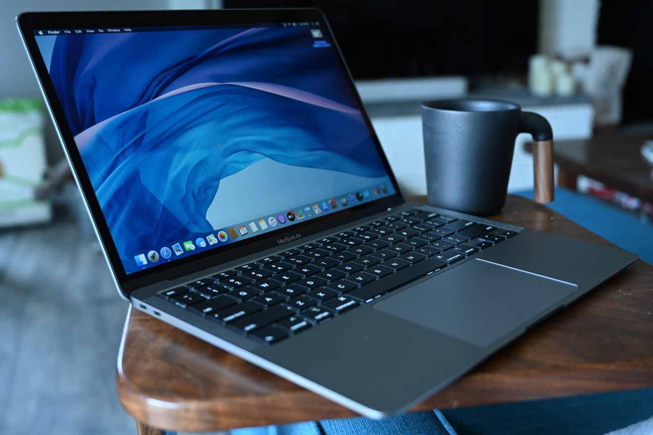 Apple планирует более тонкий и высококачественный MacBook Air