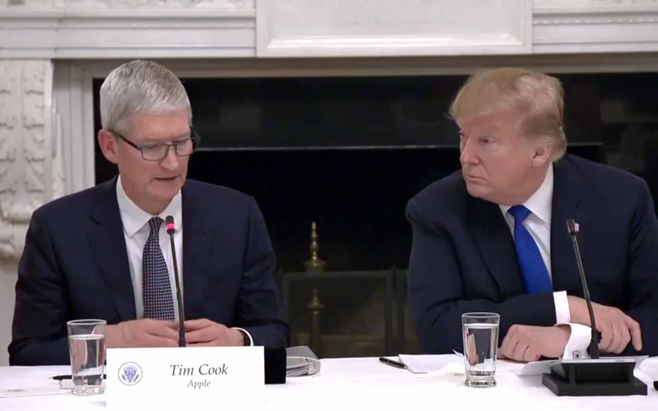 Генеральный директор Apple Тим Кук заявил, что бунтовщиков, штурмовавших Капитолий США, следует «привлечь к ответственности»