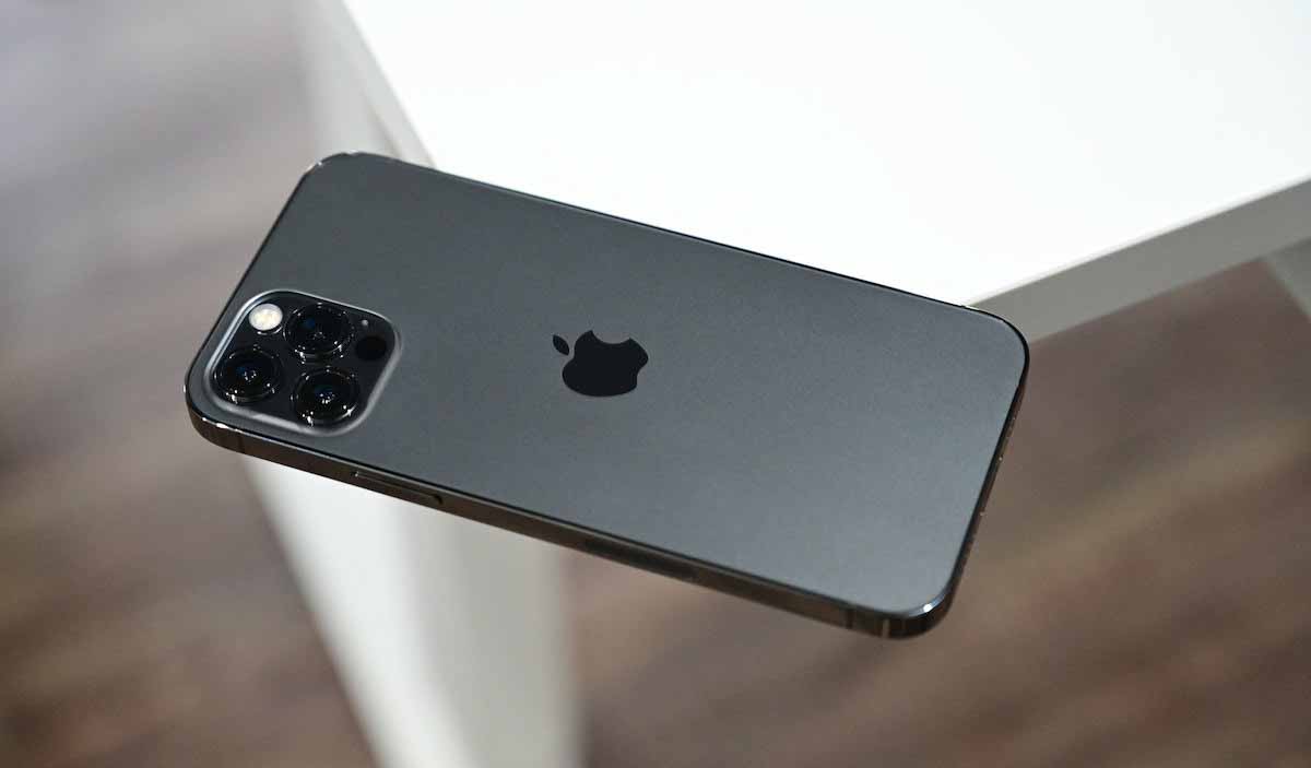 Куо: Apple тестирует тепловую технологию паровой камеры для iPhone следующего поколения