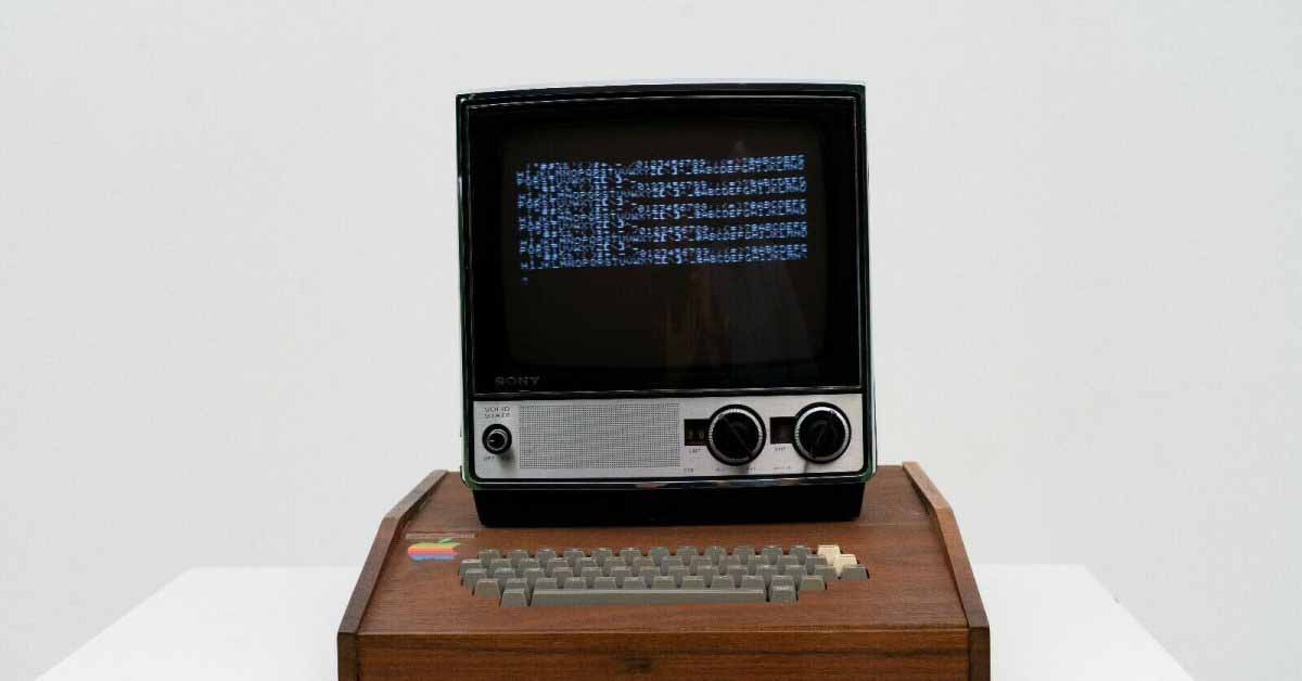 Редкий компьютер Apple 1, созданный Стивом Джобсом и Возняком, продается на eBay за 1,5 миллиона долларов