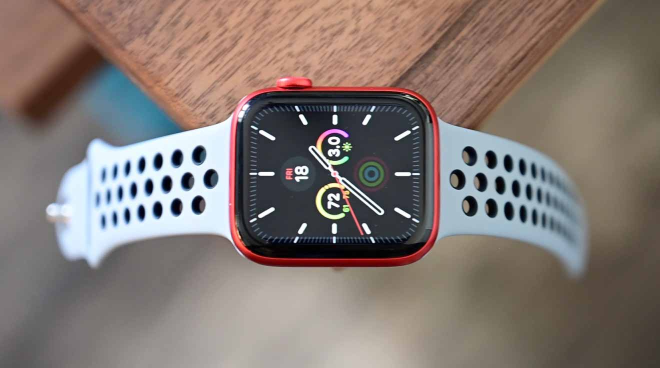 Apple Watch намного превзошли все другие умные часы в четвертом квартале 2020 года