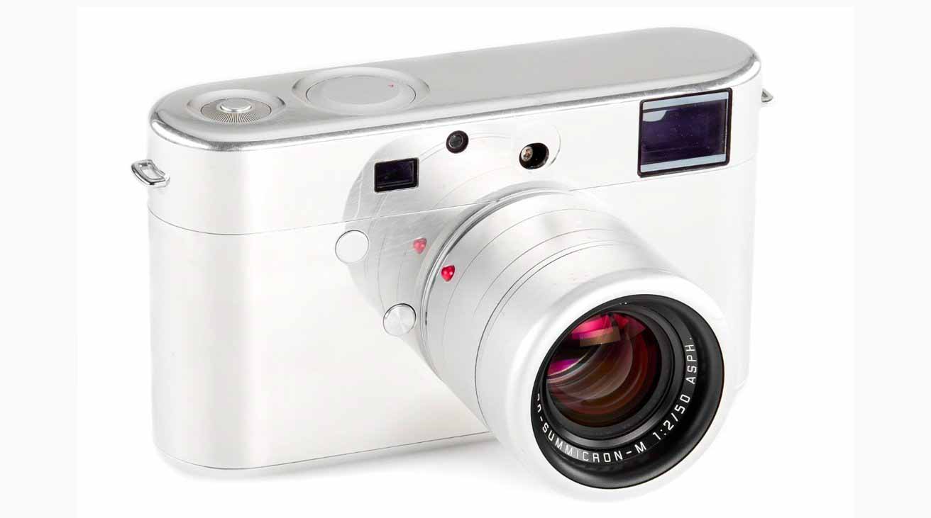 Прототип фотоаппарата Leica Джони Айва (RED) выставлен на аукцион