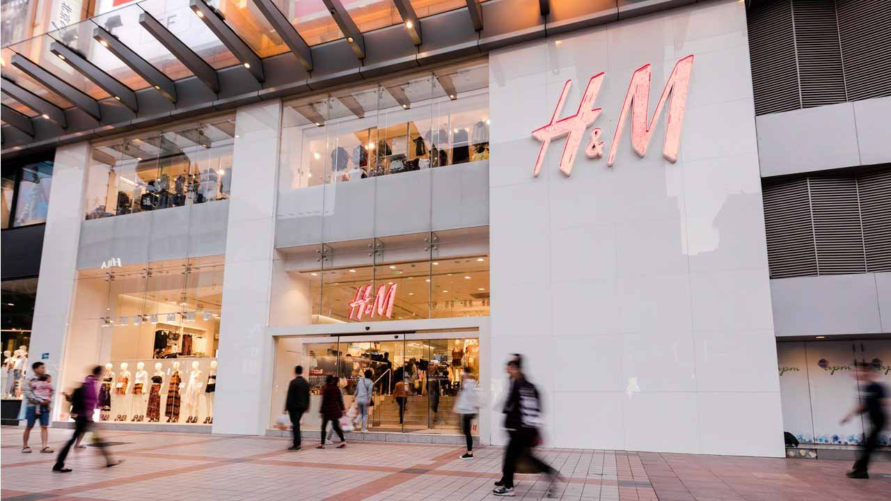 H&M удалили с Apple Maps и других платформ в Китае из-за бойкота