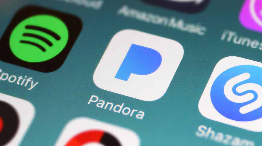 Скотт Форстолл сказал Pandora сделать джейлбрейк ранних iPhone, чтобы начать разработку