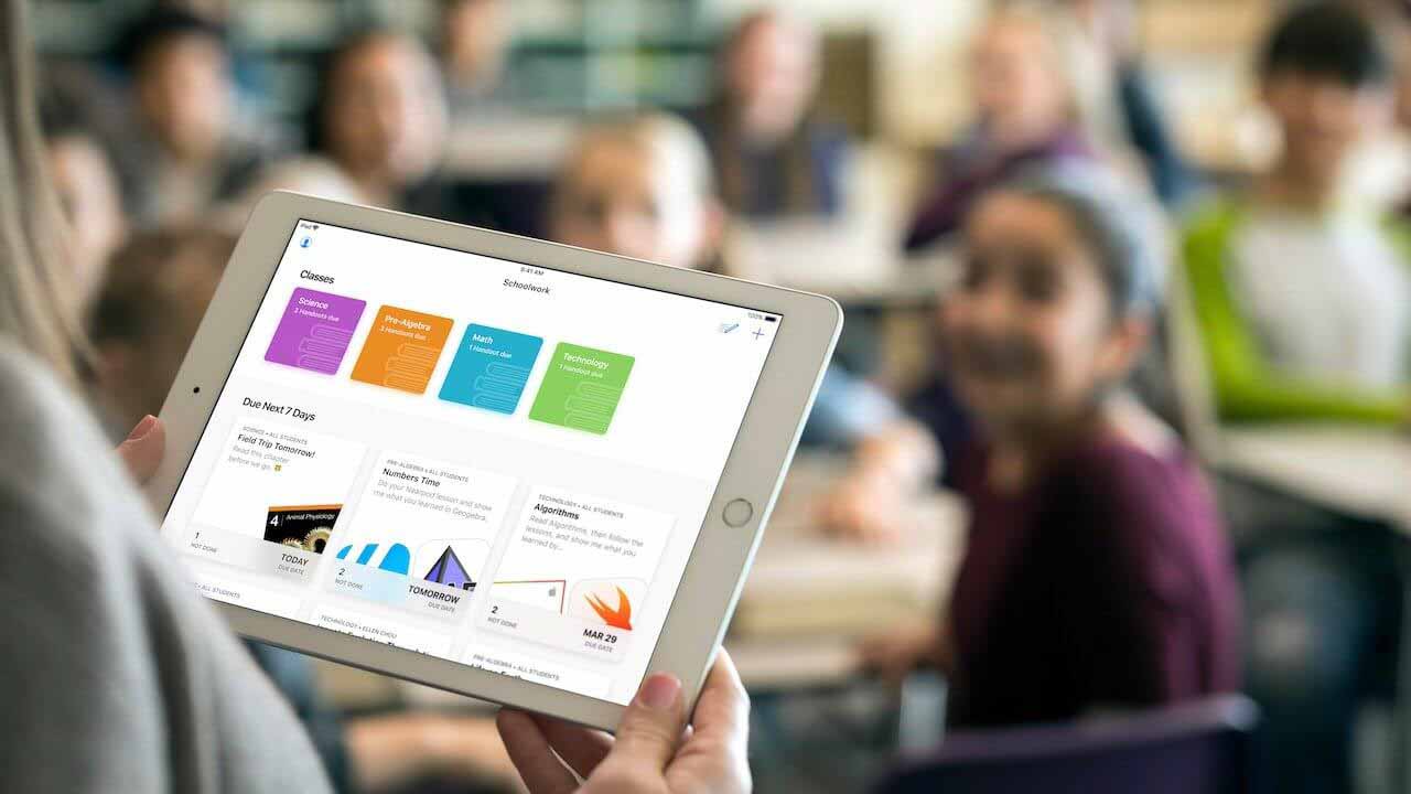 Claris запускает службу Claris Connect для Apple School Manager