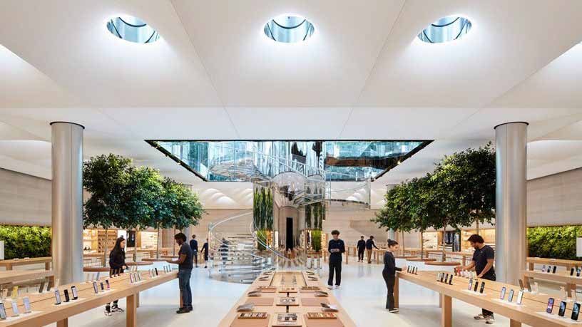 Магазины Apple сохраняют мандат на использование масок, поскольку другие розничные продавцы ослабляют ограничения