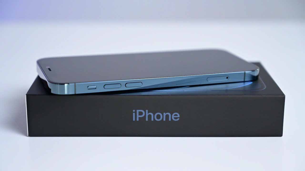 Дисплей ProMotion — главное преимущество iPhone 13, говорится в обзоре