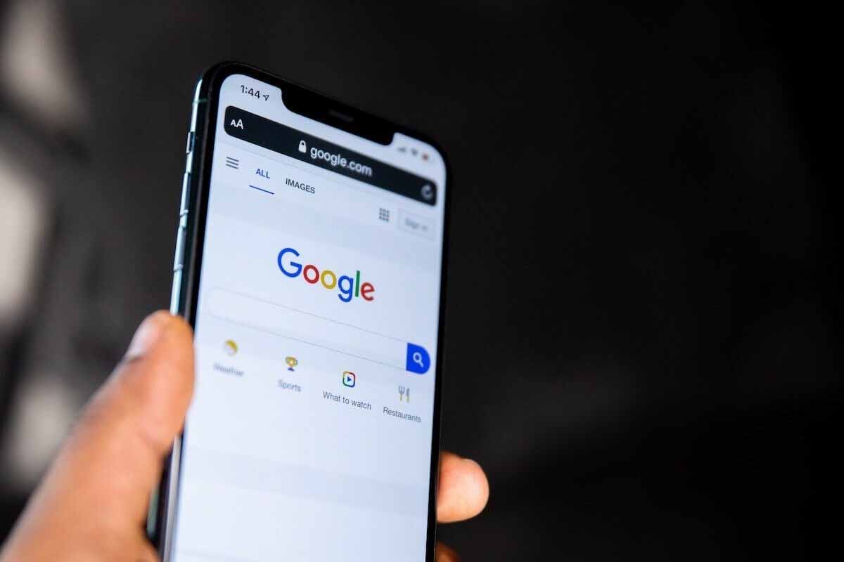 Google прогнозирует потратить 15 миллиардов долларов в 2021 году, чтобы оставаться поисковой системой iOS по умолчанию