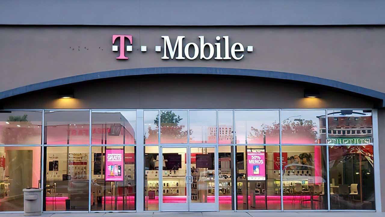 Хакеры продают данные о 100 млн клиентов T-Mobile после атаки на сервер