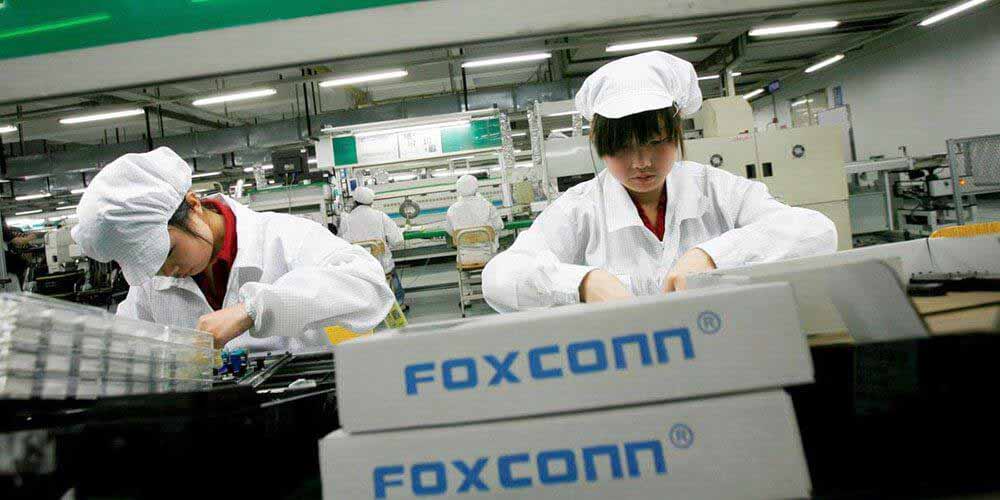 Leaker подтверждает название iPhone 13, Foxconn нанимает дополнительно 200000 рабочих для увеличения производства