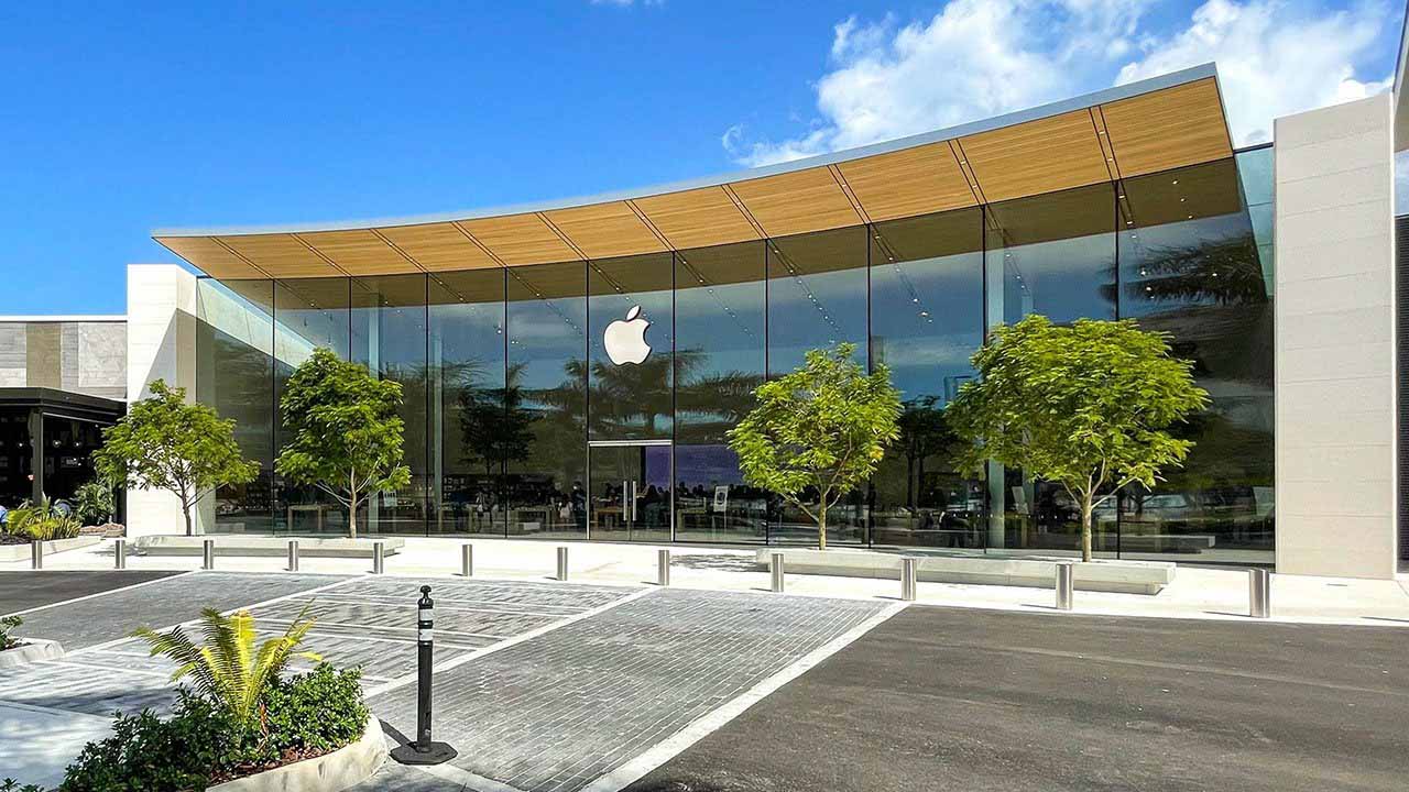 Новая локация Apple Dadeland открылась в Майами