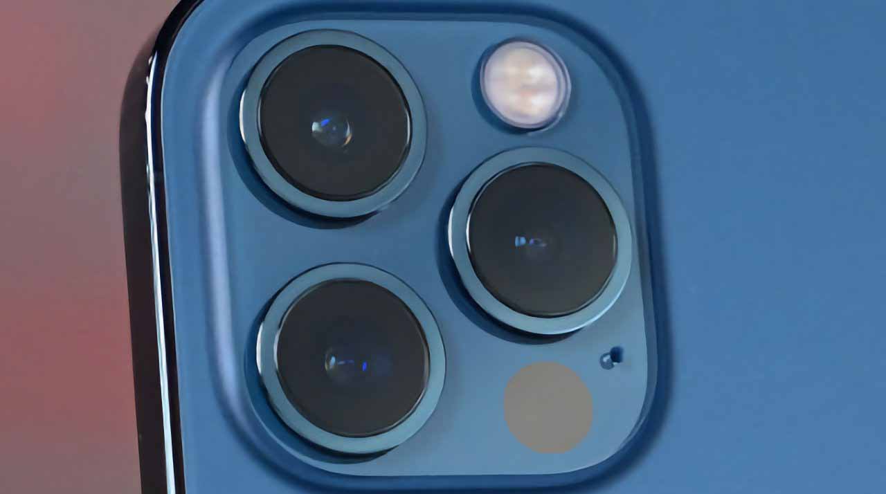 Apple по-прежнему хочет перископическую камеру iPhone 2023 года, но только не от Samsung