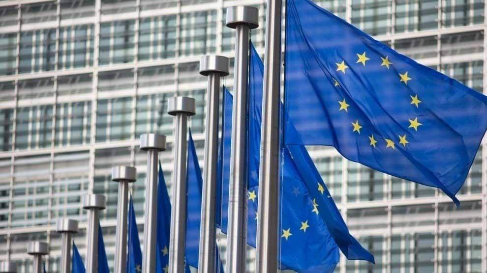 Предложения закона о больших технологиях замедляются в Европе из-за парламентских склок