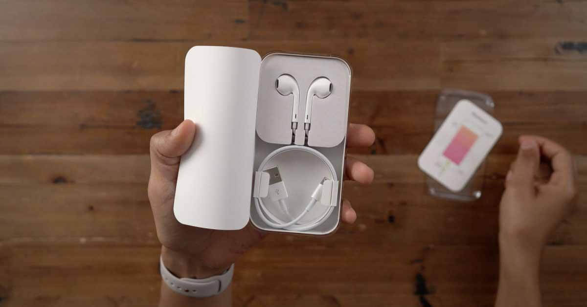 Опрос: Вы когда-нибудь подумали бы о том, чтобы вернуться к проводным наушникам EarPods от Apple?