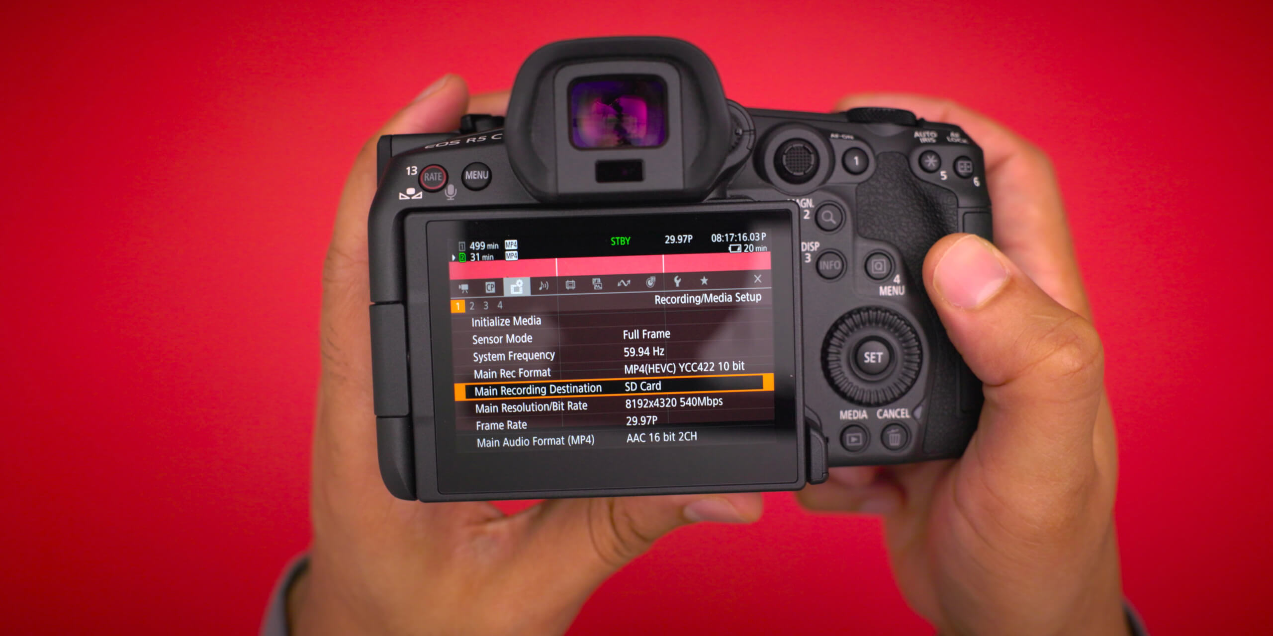 Установка основного места записи Canon R5 C на SD-карту при съемке в разрешении 8K с кодеком HEVC.