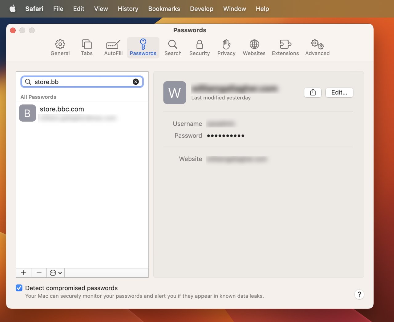 На Mac найдите раздел пароля в Safari.