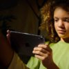 Apple выделяет 8 способов обеспечить безопасность детей в Интернете с помощью iPhone и iPad