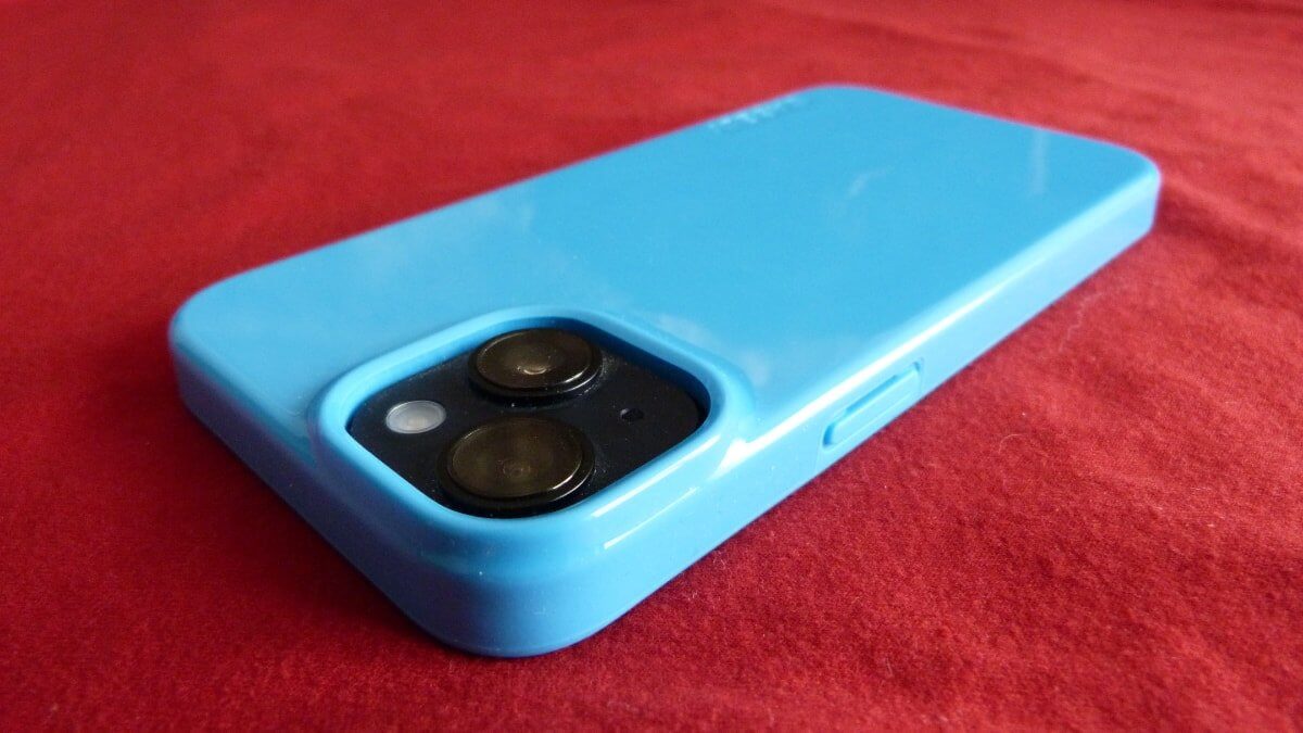 Обзор чехла Casely для iPhone: прочный и красочный