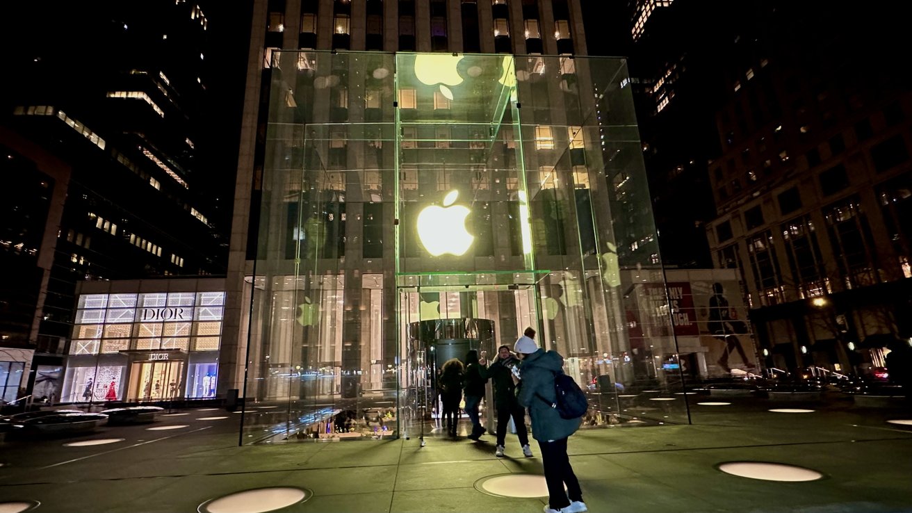 Внешний вид Apple Fifth Avenue