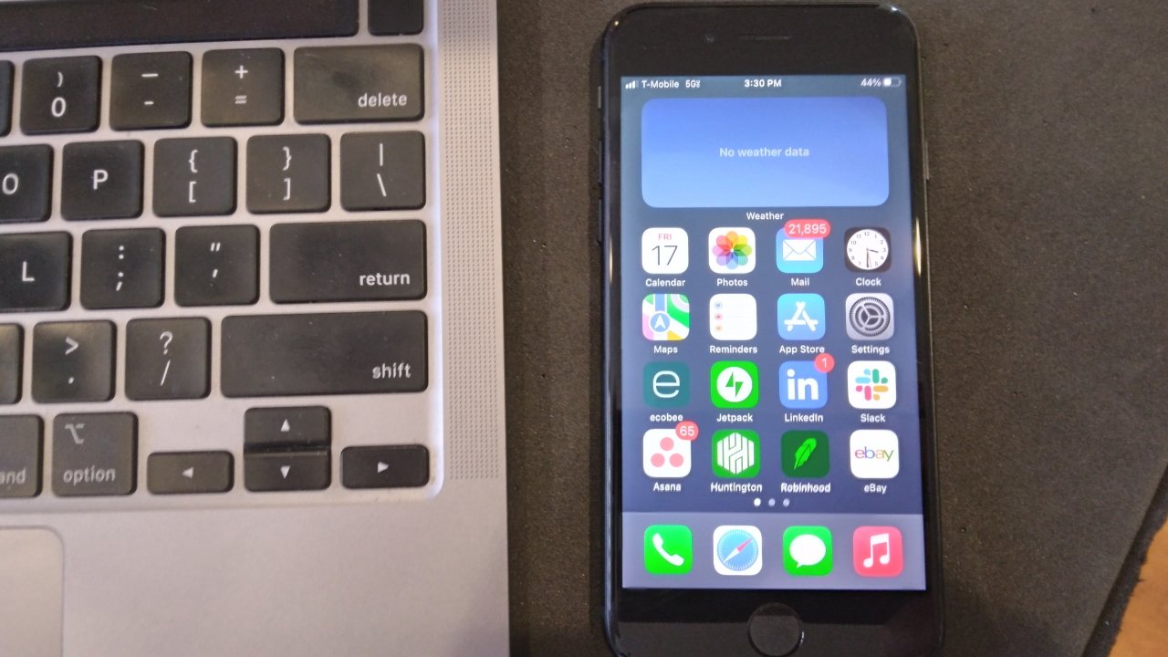 Экран iPhone SE 3 не сравнится с экраном iPhone 13 Pro Max. 