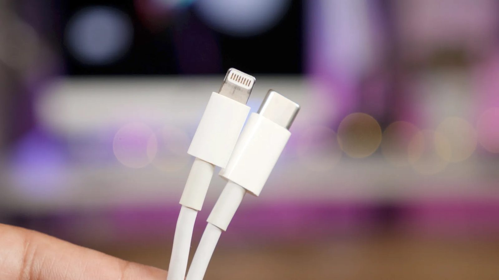 Куо: USB-C для более быстрой зарядки iPhone 15, но только с сертифицированными кабелями.