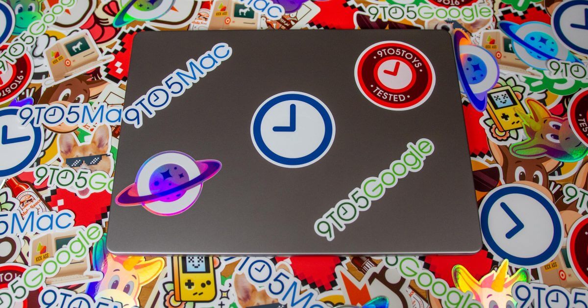 Выделите свой MacBook с помощью пользовательских наклеек от Sticker Mule