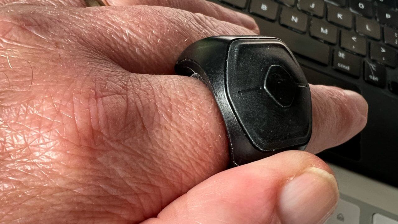 Смарт-кольцо Apple может определить, когда вы щелкнете пальцами