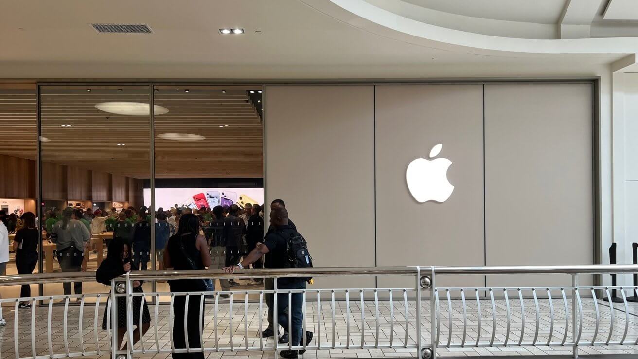Розничная торговля Apple продолжается с амбициозными планами