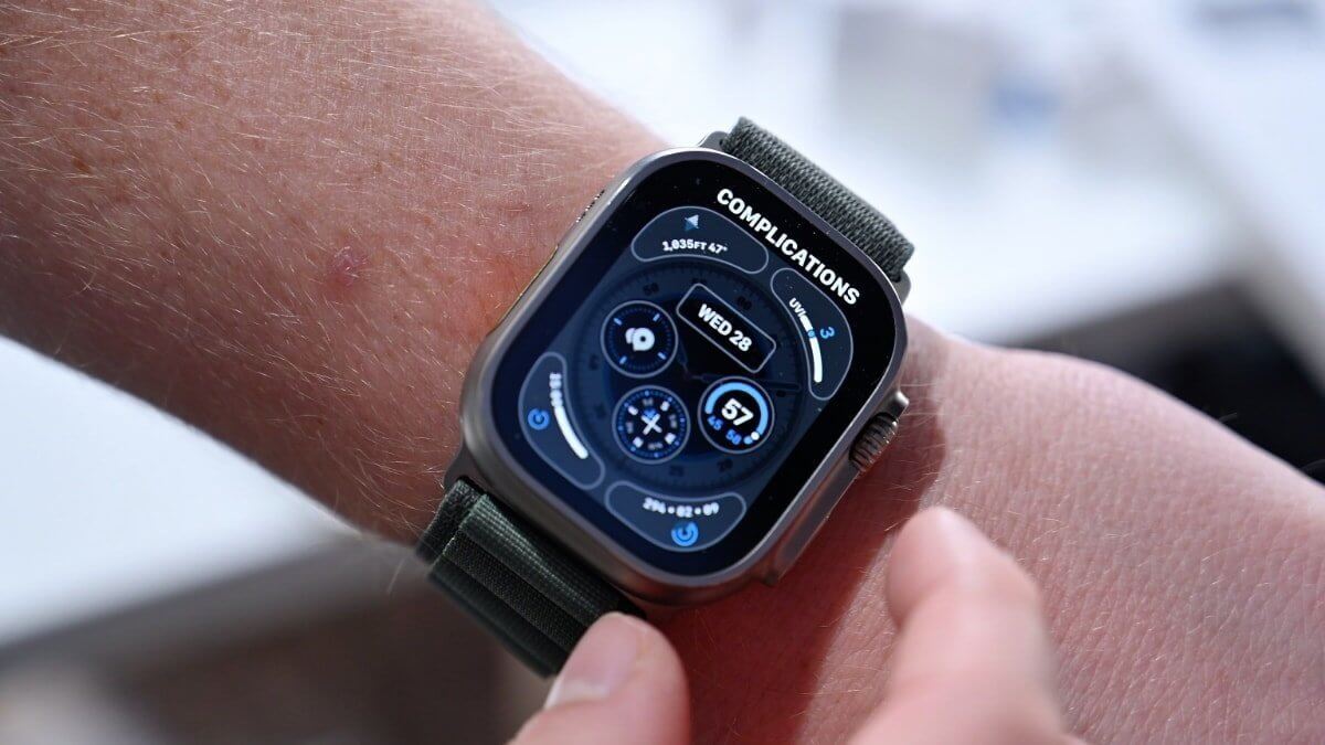 The new Apple Watch Ultra can be made in a dark titanium case ...