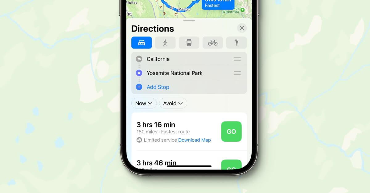 iOS 17 Apple Maps предлагает загрузить офлайн-карту, чтобы проложить маршрут до района с плохой сотовой связью.