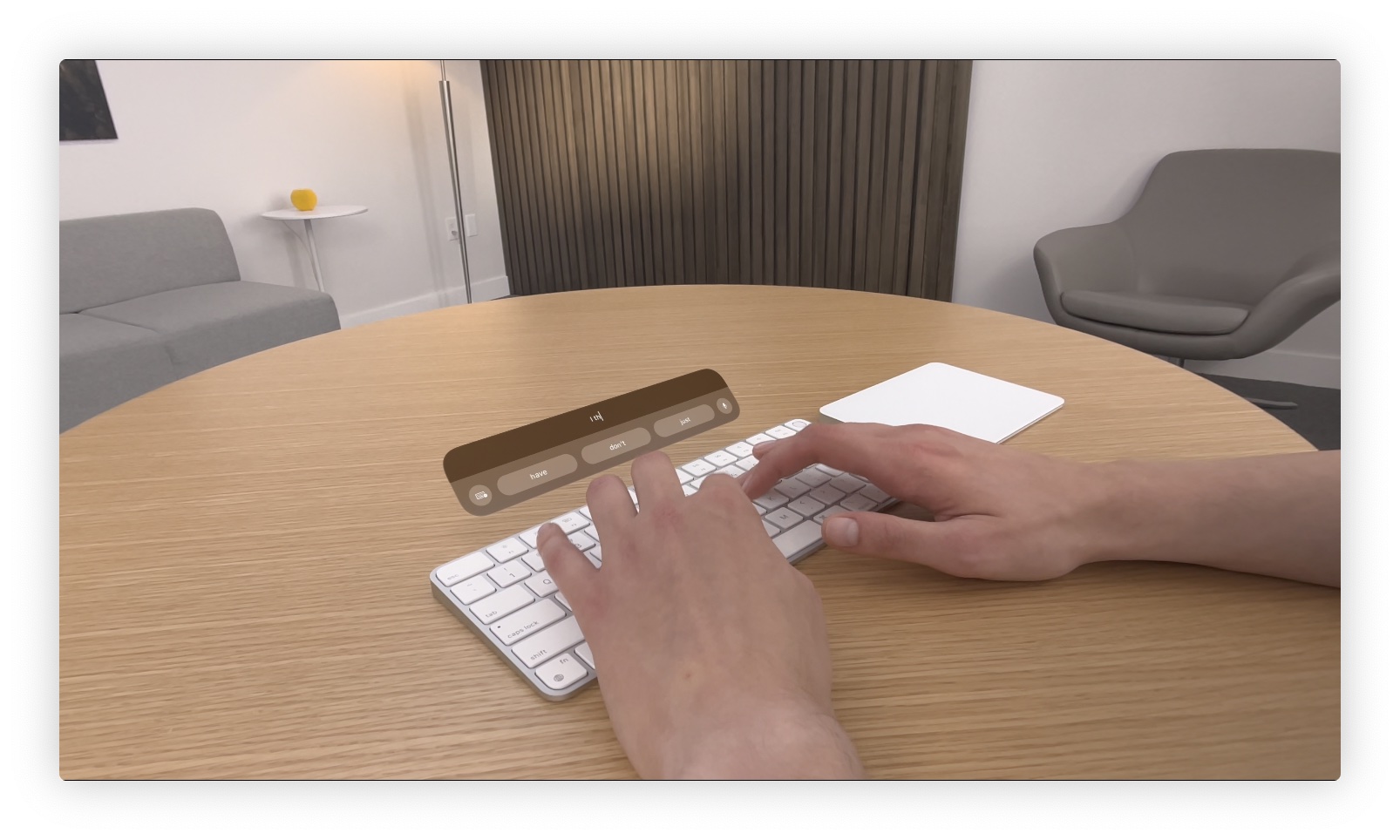 Клавиатура и мышь Apple Vision Pro.