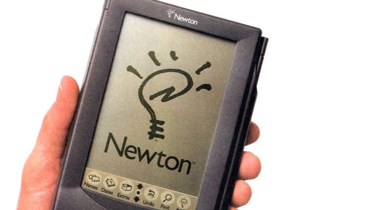 Newton MessagePad от Apple работал на процессоре, разработанном на базе ARM.