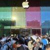 Начинают поступать первые предзаказы на iPhone 15, в магазинах Apple Store по всему миру формируются очереди