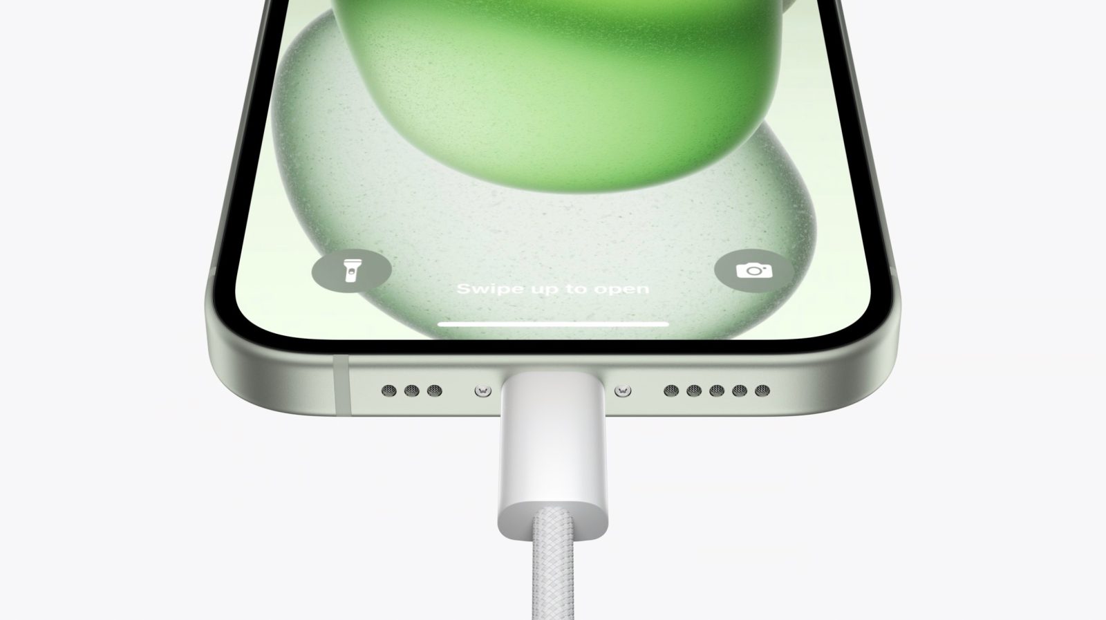 Зарядка аккумулятора iPhone 15 через USB-C