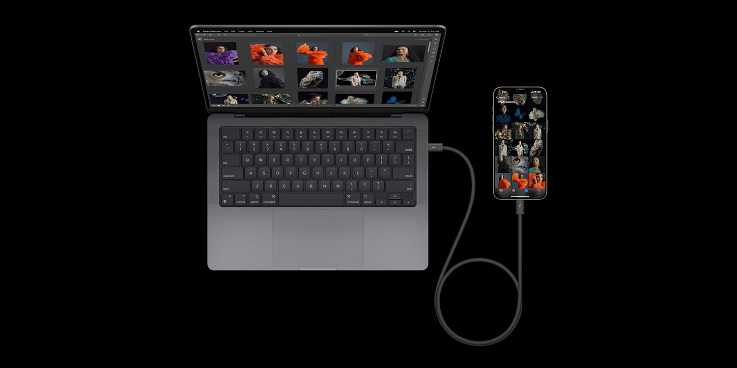 порт USB-C для iPhone 15 |  iPhone 15 подключен к MacBook