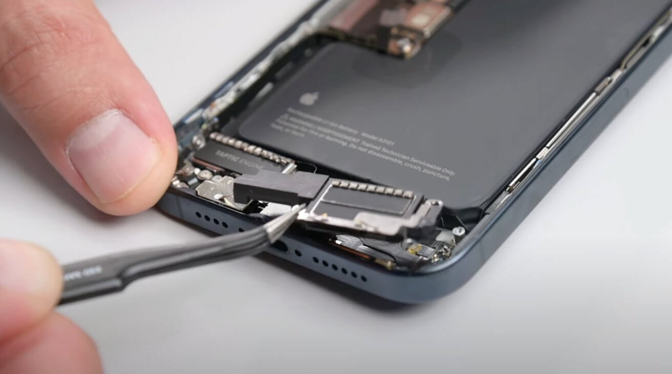 Замена батареи на MacBook Air