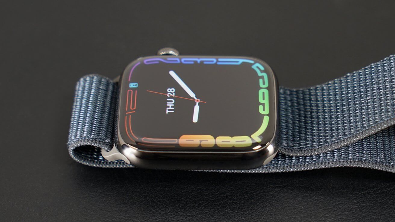 Скоро появится исправление мерцания постоянно включенных дисплеев Apple Watch.