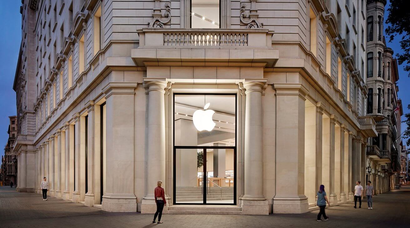 Работники Apple Store в Барселоне проведут забастовку 23 декабря