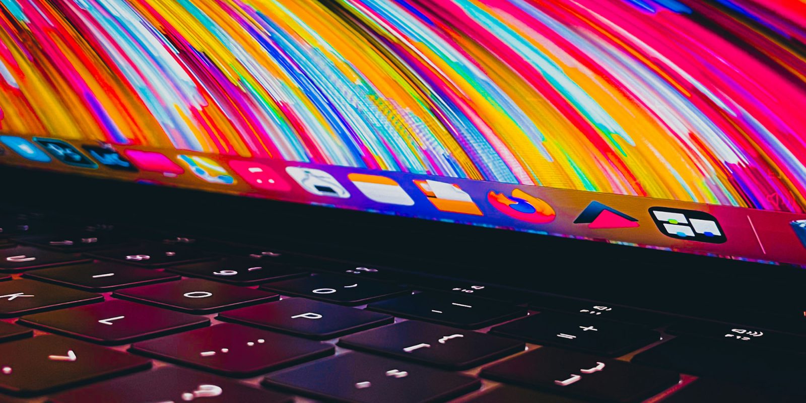Неисправимая уязвимость безопасности в компьютерах Apple Silicon Mac | MacBook с хаотичными красочными обоями