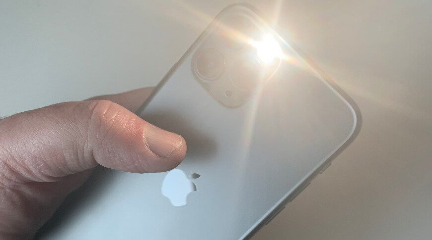 Как настроить фонарик в iOS 18