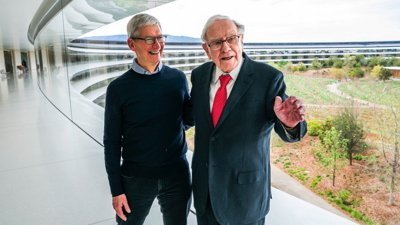 Berkshire Hathaway сокращает долю Apple, чтобы пополнить рекордный запас денежных средств