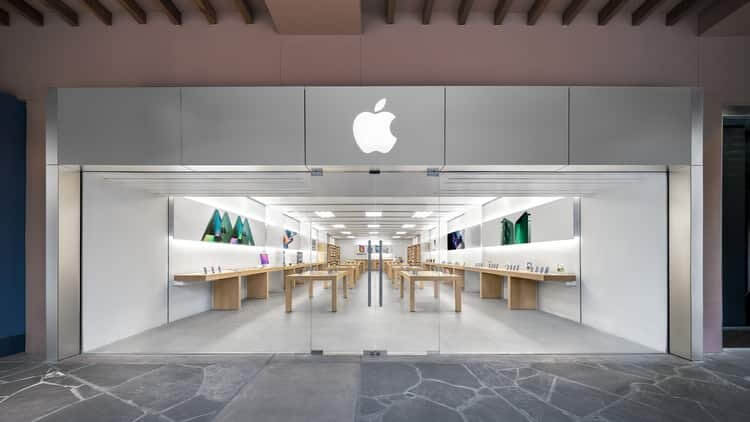 Магазины Apple Store в трех городах США переедут 9 ноября